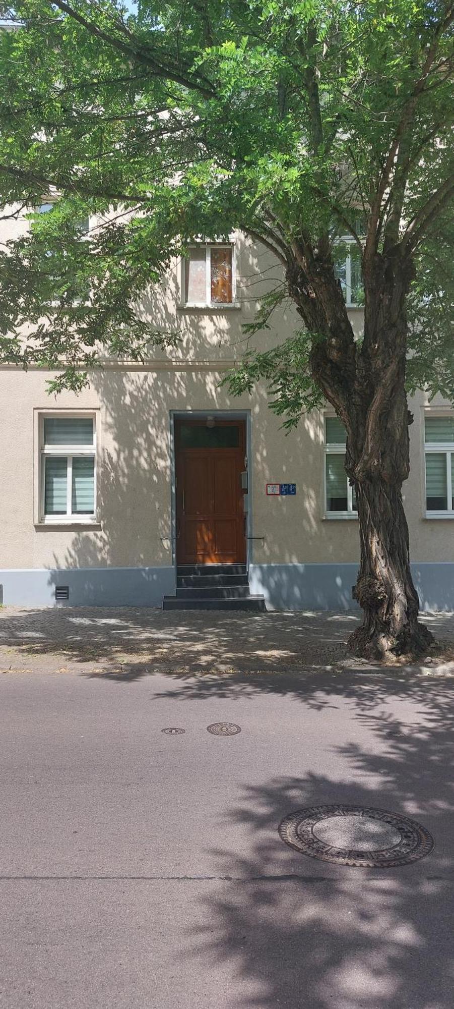 Ferienwohnung Am Bahnhof Бернбург Экстерьер фото