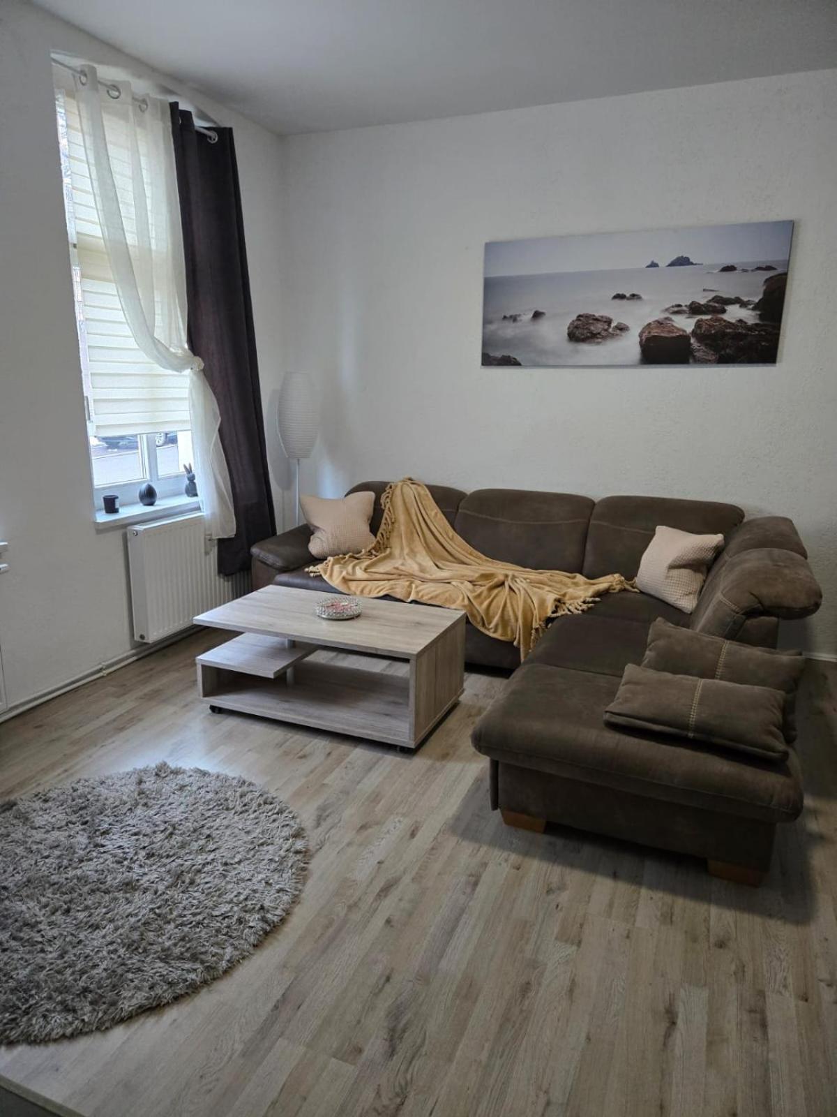 Ferienwohnung Am Bahnhof Бернбург Экстерьер фото